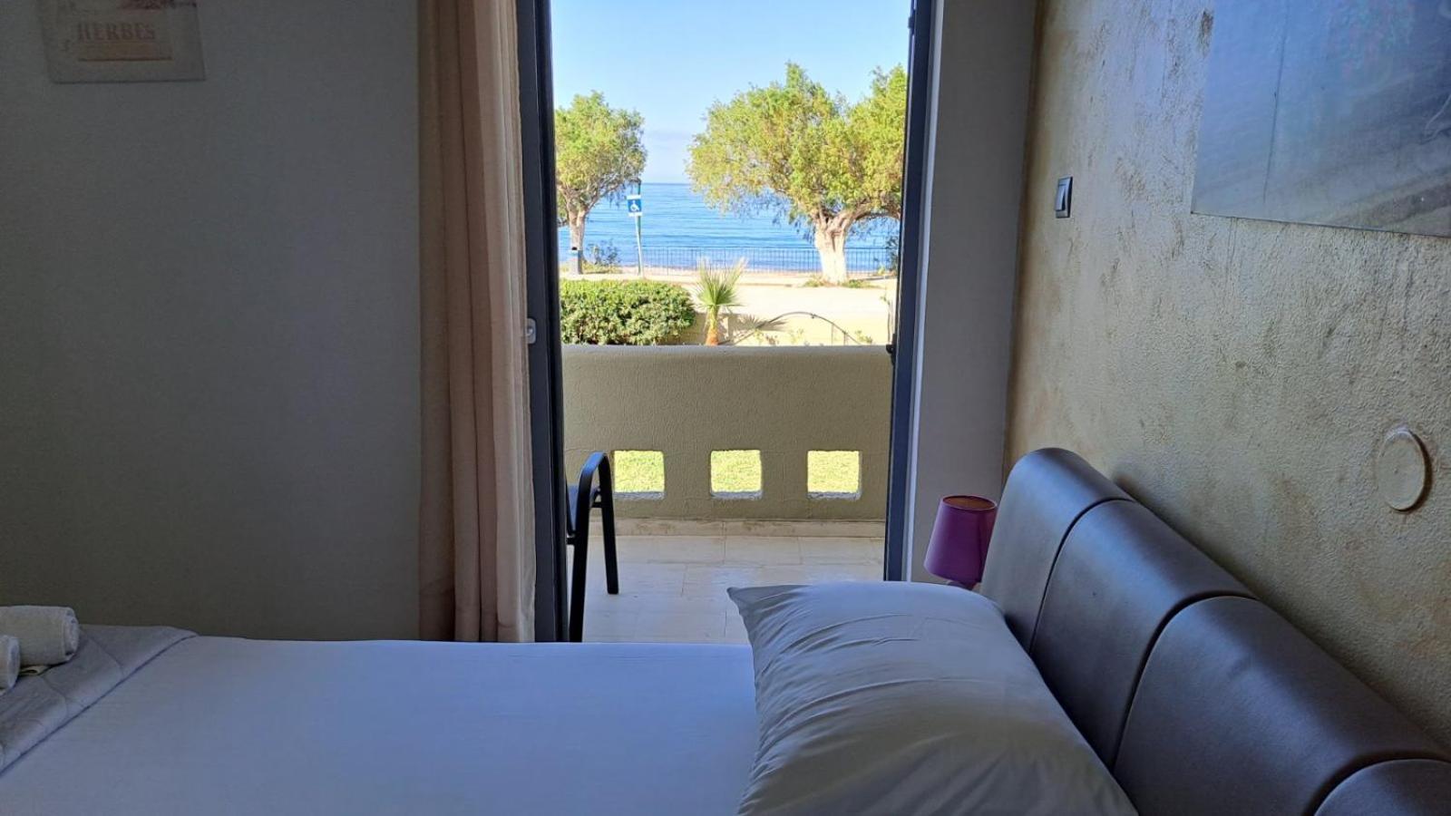 פלאקיאס Galini Beach מראה חיצוני תמונה