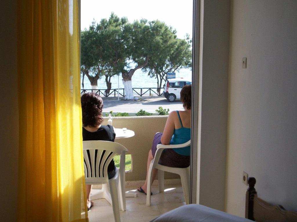 פלאקיאס Galini Beach מראה חיצוני תמונה